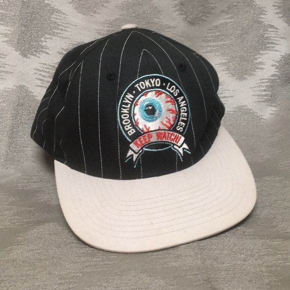 snapback mishka